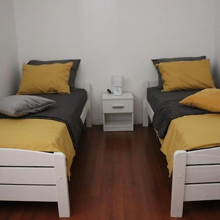 Nona Lili Apartment Izola Bagian luar foto