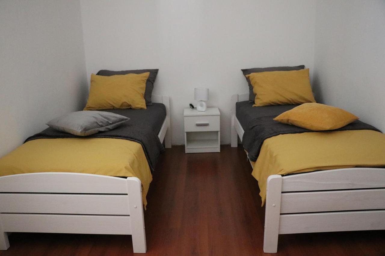 Nona Lili Apartment Izola Bagian luar foto