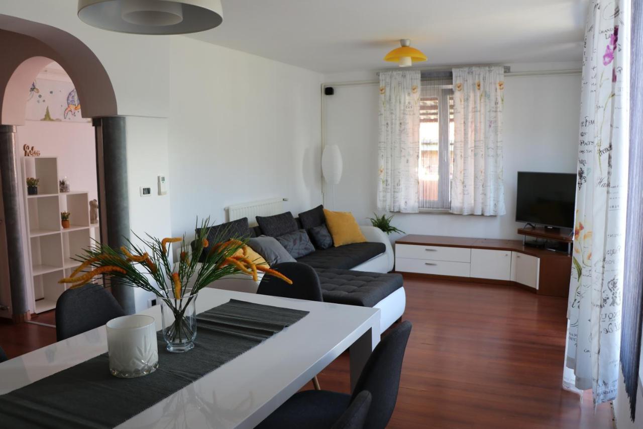 Nona Lili Apartment Izola Bagian luar foto